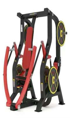 综合训练器械经销与健身房动感单车贸易代理全解析